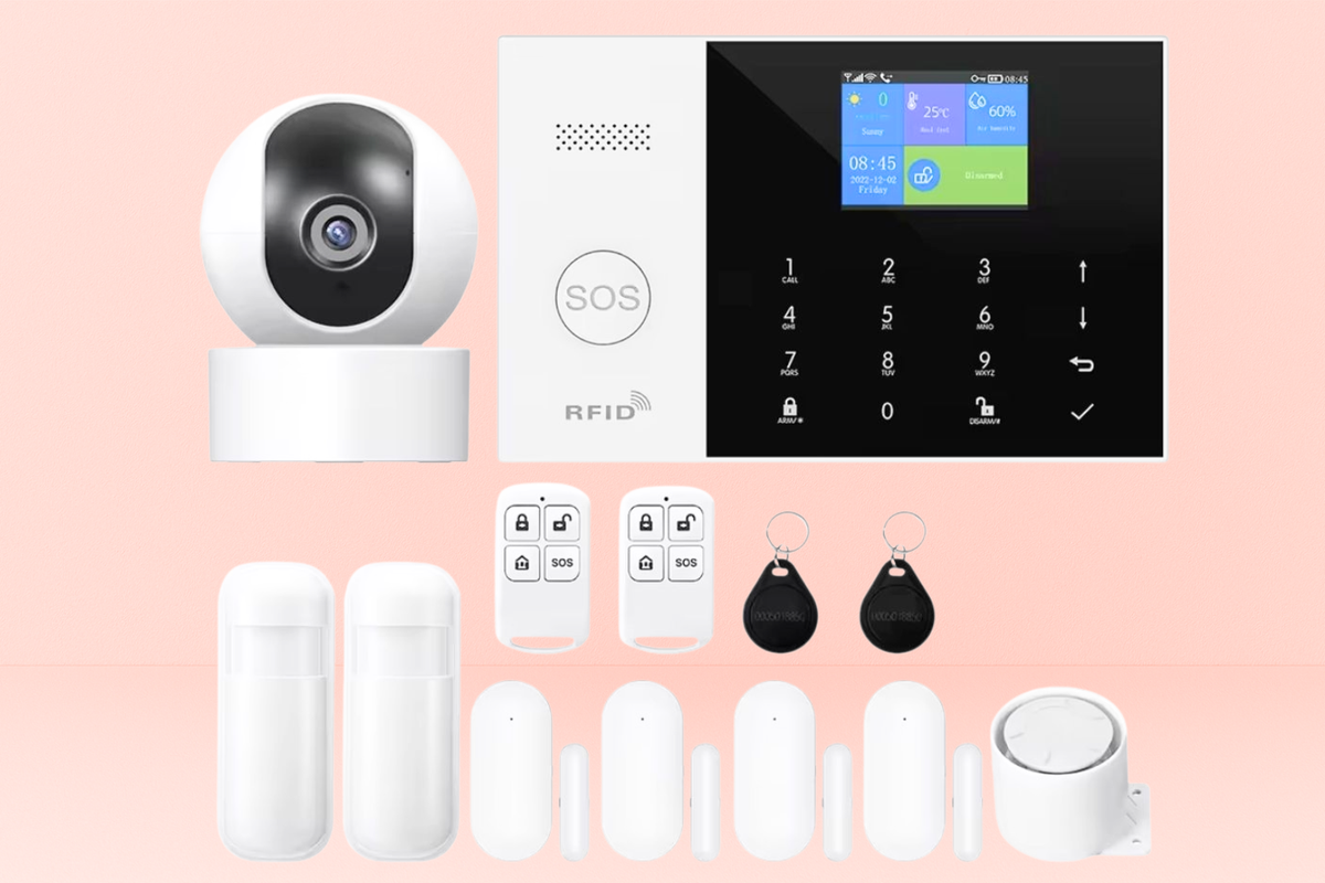 Kit alarme sur fond rose